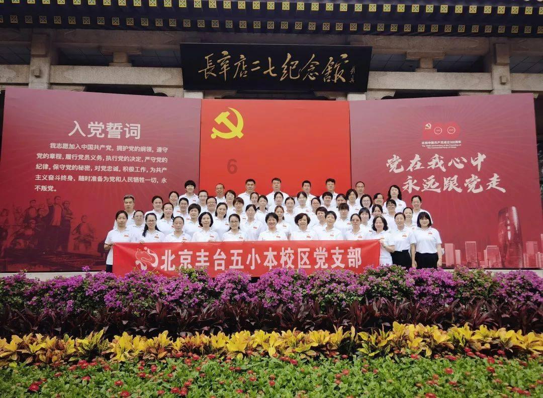 HPV感染率呈现“双峰”分布登热搜，到底几岁接种HPV疫苗最好？